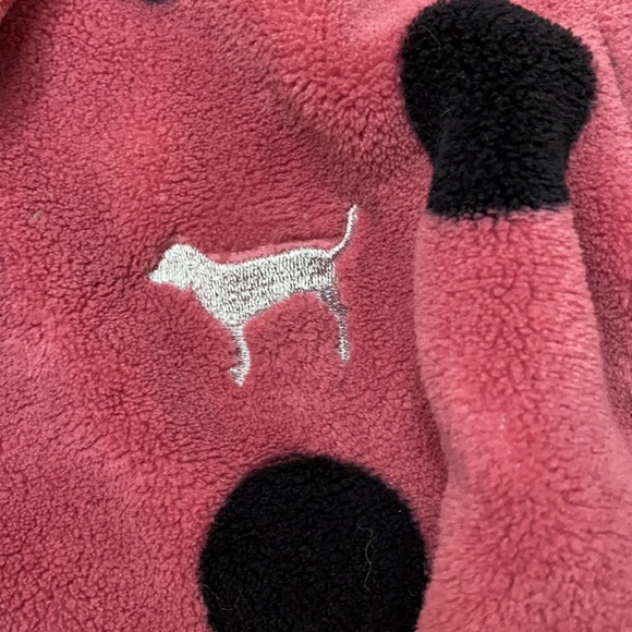 Pink Victoria’s Secret Robe XS/S - Picture 2 of 9